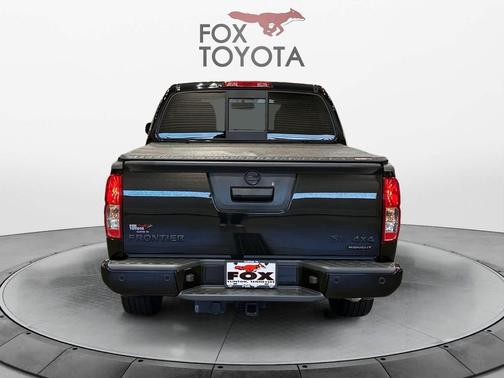 Magnetic Black Pearl 2021 Nissan Frontier SV