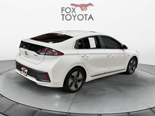 2020 Hyundai IONIQ Hybrid SEL