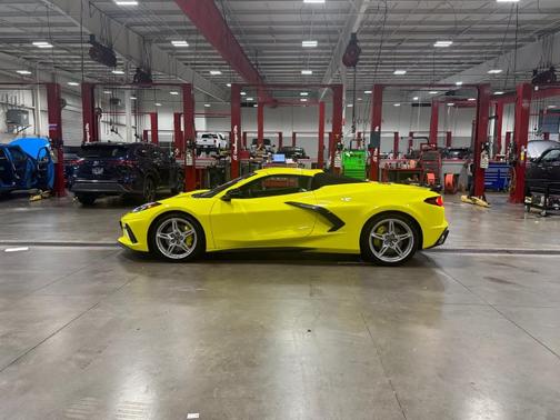 2021 Chevrolet Corvette Stingray w/3LT