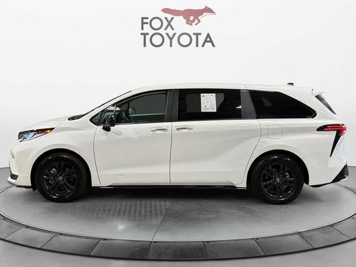 Ice Cap 2025 Toyota Sienna XSE 7 Passenger