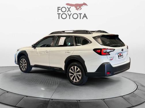 Crystal White Pearl 2023 Subaru Outback Base