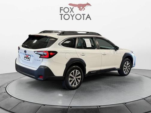 Crystal White Pearl 2023 Subaru Outback Base