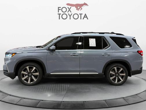 Sonic Gray Pearl 2024 Honda Pilot Touring 8-Passenger
