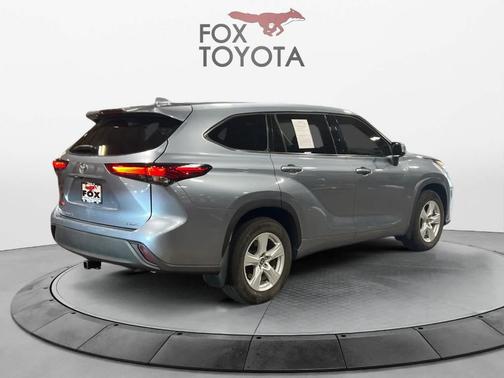 2021 Toyota Highlander LE