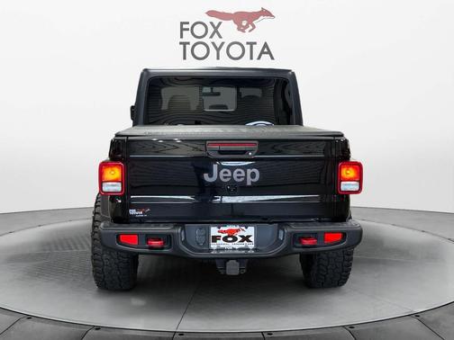 Black Clearcoat 2022 Jeep Gladiator Rubicon