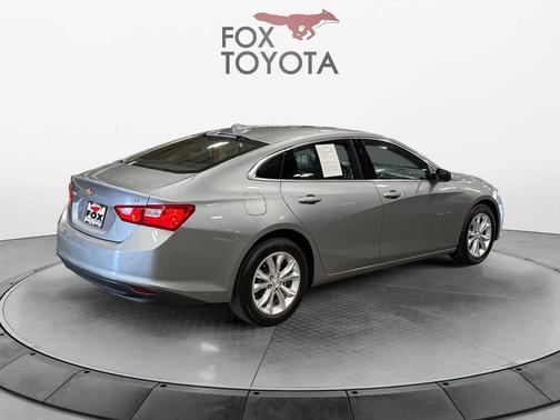 Sterling Gray Metallic 2024 Chevrolet Malibu FWD 1LT