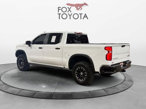 Summit White 2025 Chevrolet Silverado 1500 ZR2