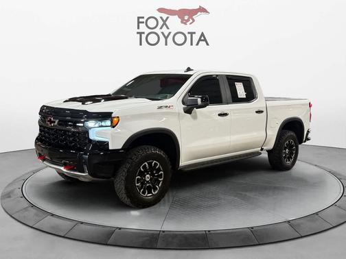 Summit White 2025 Chevrolet Silverado 1500 ZR2
