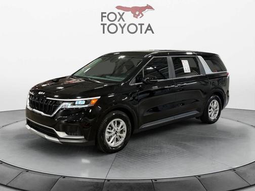 2024 Kia Carnival LX