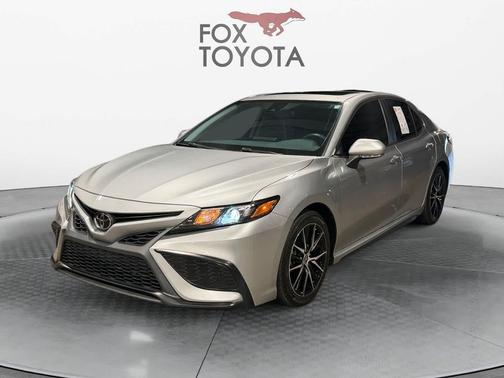 Celestial Silver Metallic 2023 Toyota Camry SE