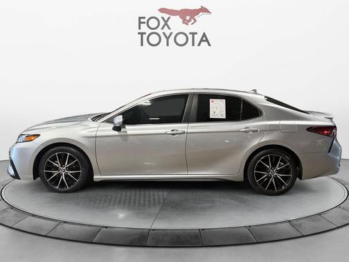 Celestial Silver Metallic 2023 Toyota Camry SE