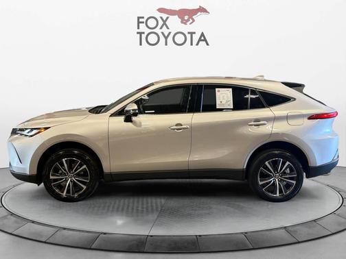 2024 Toyota Venza LE