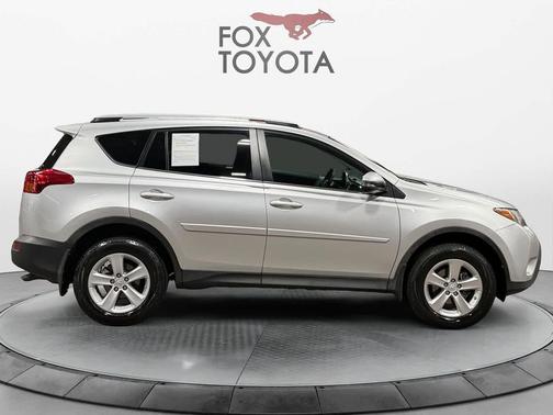 Classic Silver Metallic 2013 Toyota RAV4 XLE