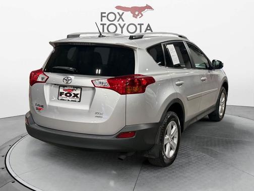 Classic Silver Metallic 2013 Toyota RAV4 XLE