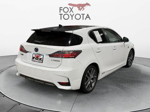 Ultra White w/Black Roof 2015 Lexus CT 200h Hybrid