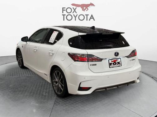 Ultra White w/Black Roof 2015 Lexus CT 200h Hybrid