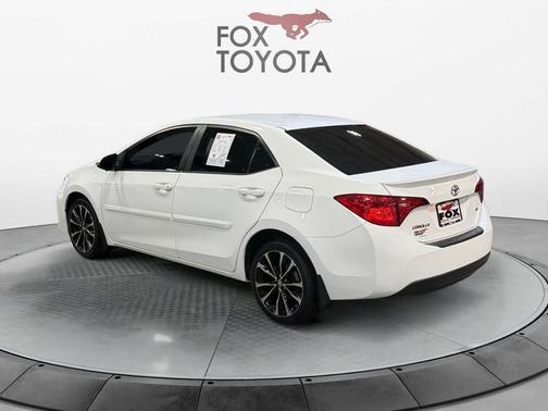 Super White 2019 Toyota Corolla SE