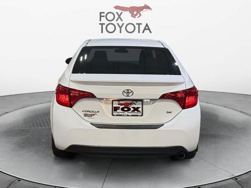 Super White 2019 Toyota Corolla SE