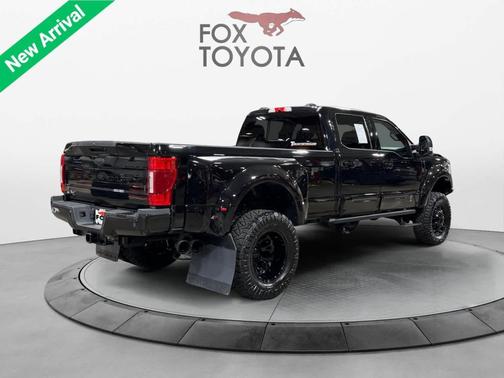 2022 Ford F-350 Lariat