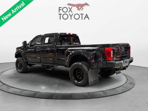 2022 Ford F-350 Lariat