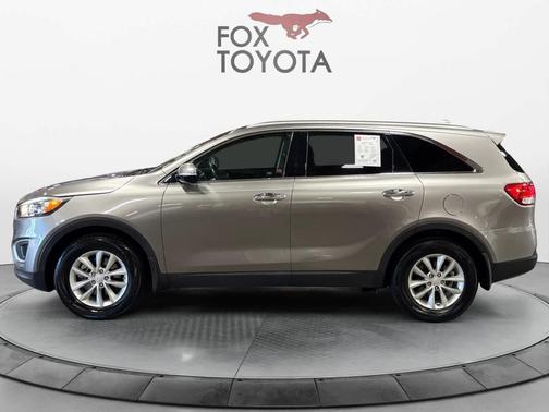 2018 Kia Sorento LX