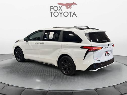 2026 Toyota Sienna XSE 7 Passenger