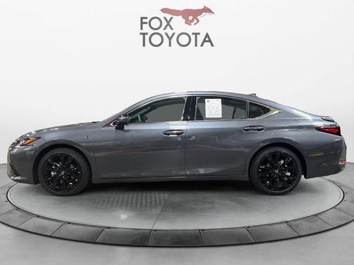 2025 Lexus ES 300h Base