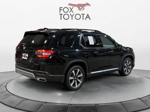 2023 Honda Pilot AWD Elite