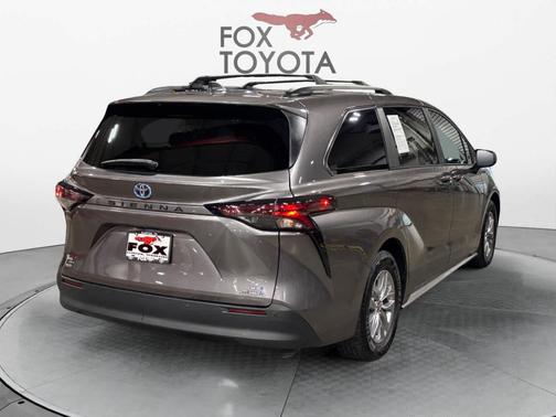 2023 Toyota Sienna XLE 7 Passenger