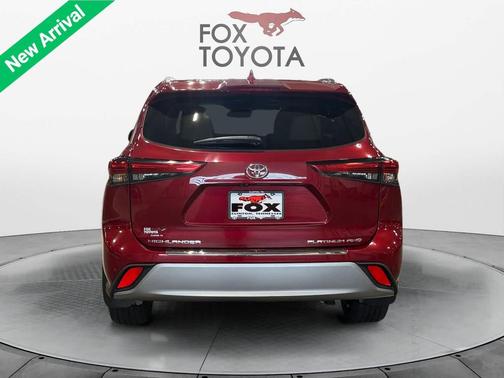 Ruby Flare Pearl 2021 Toyota Highlander Platinum