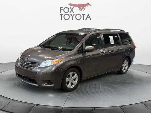 2015 Toyota Sienna LE