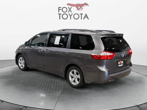 2015 Toyota Sienna LE