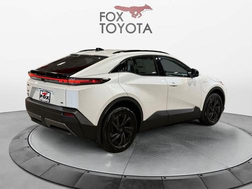 Wind Chill Pearl 2026 Toyota C-HR SE