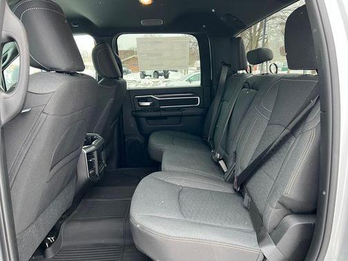 2026 RAM 2500 Big Horn Crew Cab 4x4 6'4' Box