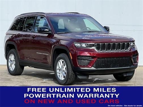 2025 Jeep Grand Cherokee Laredo