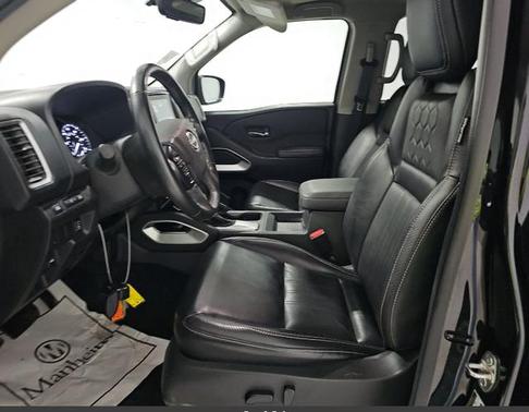 Super Black 2023 Nissan Frontier SV