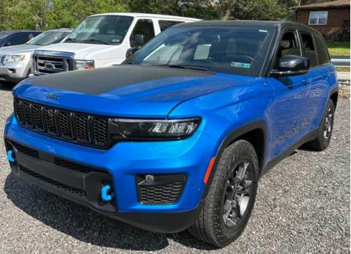 Hydro Blue Pearlcoat 2023 Jeep Grand Cherokee 4xe Trailhawk Carb State Pkg
