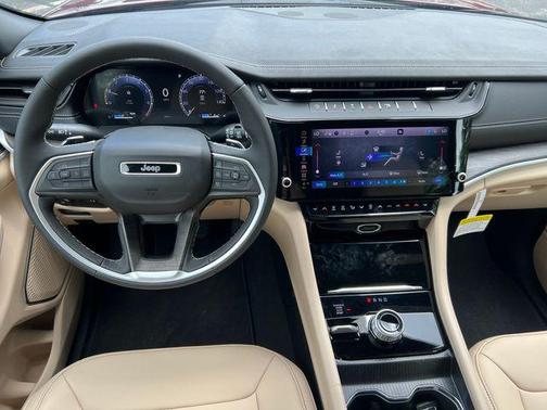 Velvet Red Pearlcoat 2026 Jeep Grand Cherokee Limited
