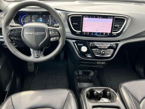 Bright White Clearcoat 2024 Chrysler Pacifica Hybrid S Appearance Pkg