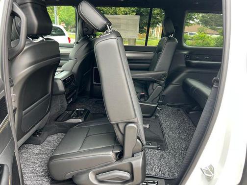 Bright White Clearcoat 2026 Jeep Grand Wagoneer 85th Anniversary Edition 4x4
