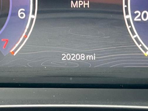 Diamond Black Crystal Pearlcoat 2023 Jeep Grand Cherokee Limited