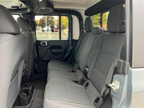 2024 Jeep Gladiator Willys