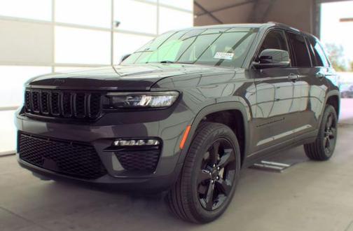 Baltic Gray Metallic Clearcoat 2024 Jeep Grand Cherokee Limited