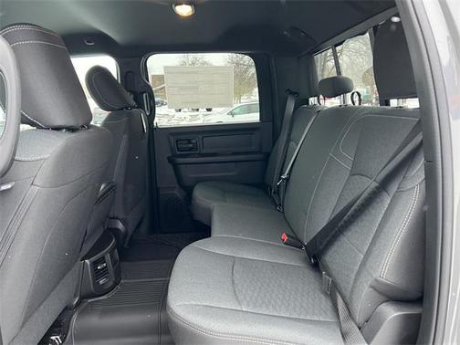 2026 RAM 2500 Black Express Crew Cab 4x4 6'4' Box