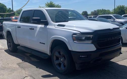 Bright White Clearcoat 2023 RAM 1500 Big Horn/Lone Star