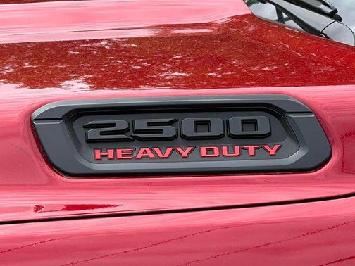 Molten Red Pearlcoat 2026 RAM 2500 Big Horn Crew Cab 4x4 6'4' Box