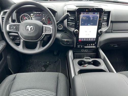 2026 RAM 2500 Big Horn Crew Cab 4x4 6'4' Box