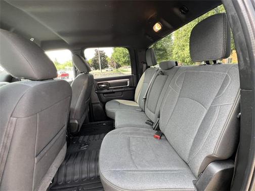 2022 RAM 1500 Classic SLT