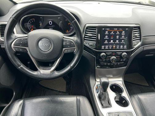 Diamond Black Crystal Pearlcoat 2021 Jeep Grand Cherokee Limited