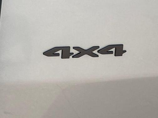 Silver Zynith Clearcoat 2026 Jeep Cherokee Limited